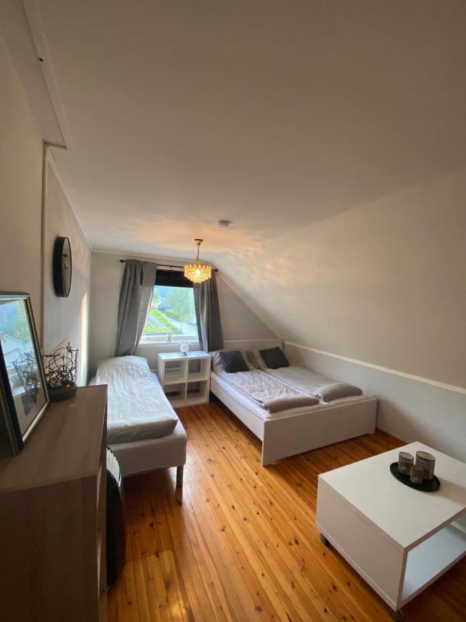 Leilighet Loft Visnes Stryn Bagian luar foto