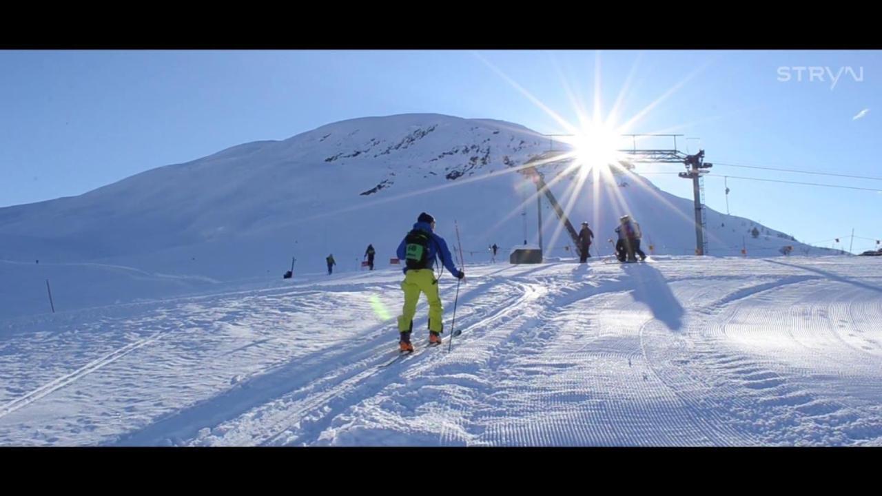 Leilighet Loft Visnes Stryn Bagian luar foto